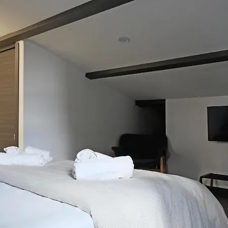 Oda ve Kahvaltı Filo 15 Katanya