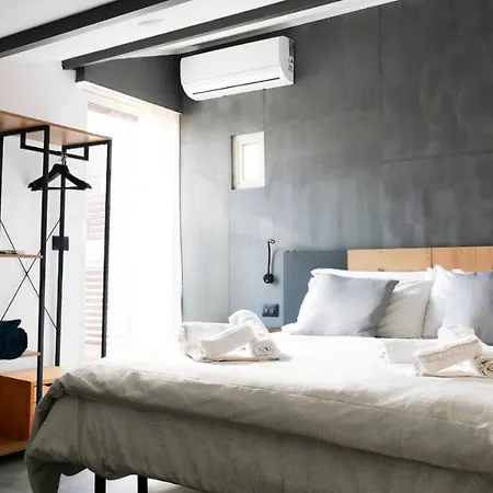 Oda ve Kahvaltı Filo 15 Katanya